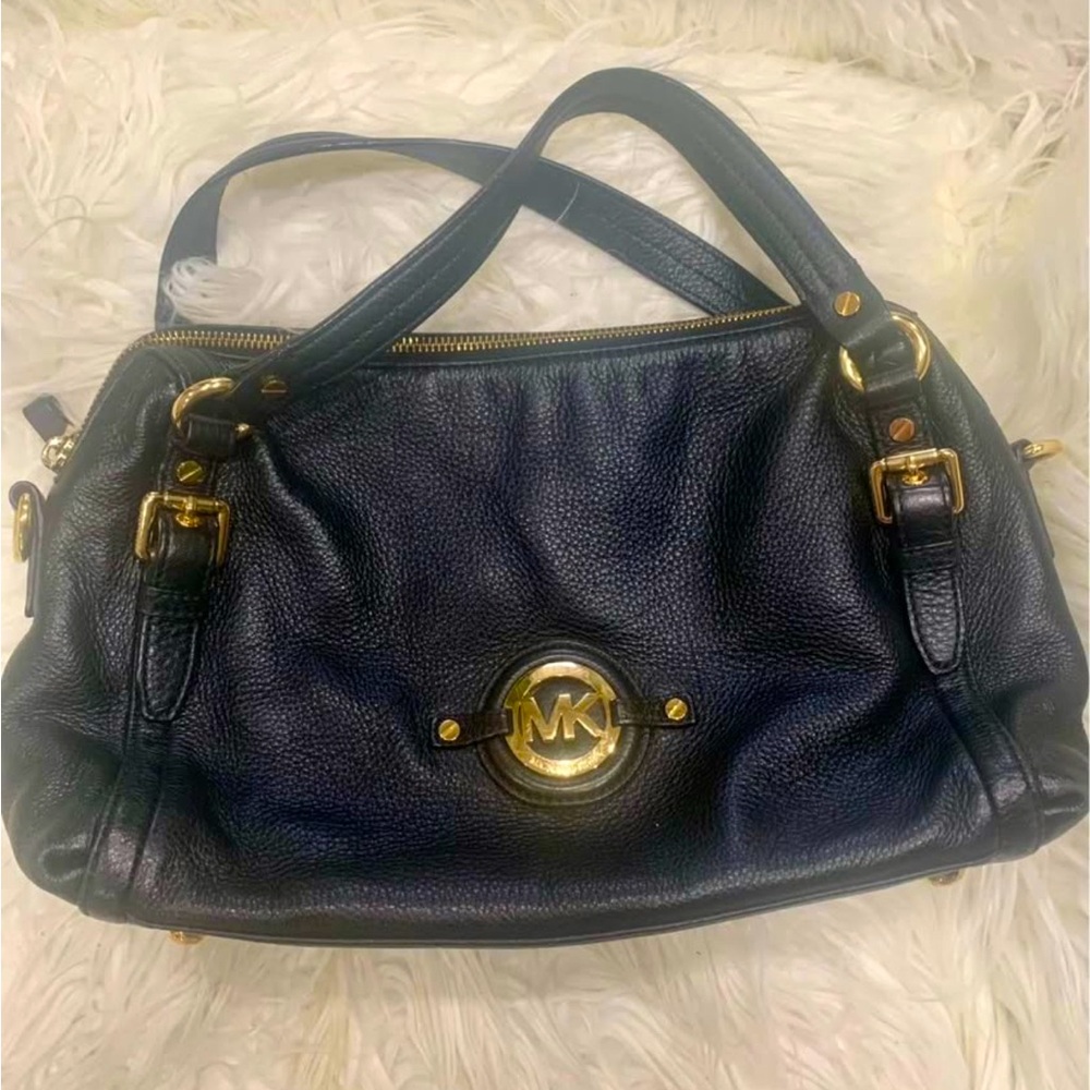 Black Leather MICHAEL KORS Handbag. Great condition.